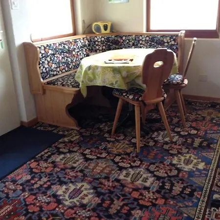 Appartamento Sunneschy Eg Sued Appartement-fewo- Dusche- Wc 2 1-2 Zimmerwohnung- 3-betten By Interhome *