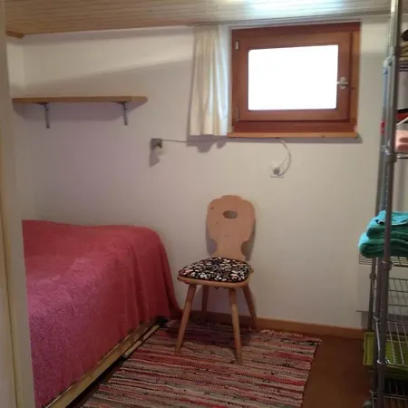 Sunneschy Eg Sued Appartement-fewo- Dusche- Wc 2 1-2 Zimmerwohnung- 3-betten By Interhome